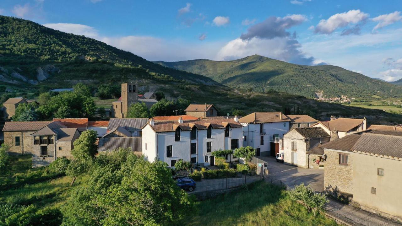 Casas Pirineos Apartman Sabiñánigo Kültér fotó