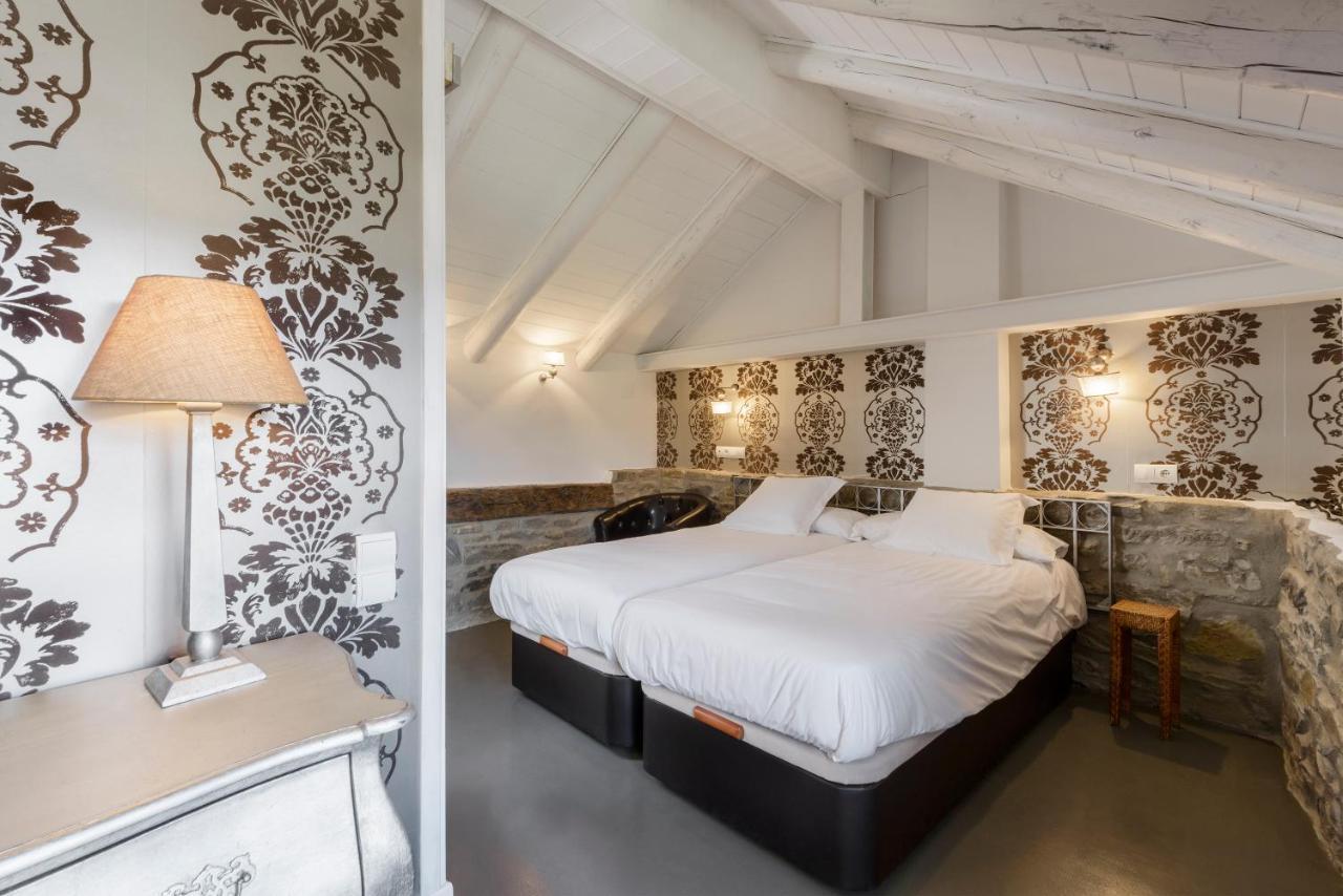Casas Pirineos Apartman Sabiñánigo Kültér fotó